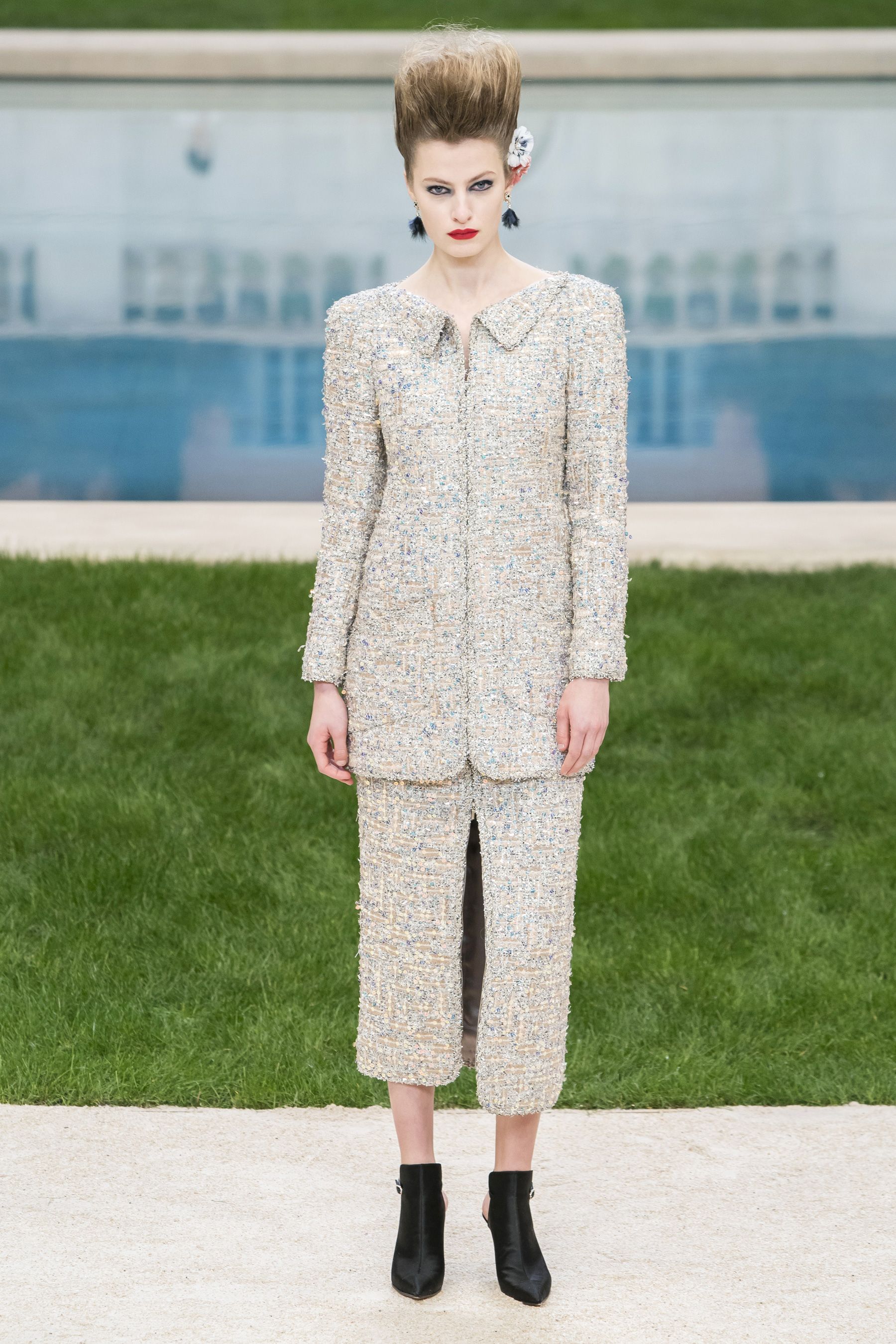 Chanel Fashion Show, Collection Ready To Wear Spring Summer 2019 presented  during Paris Fashion Week 0018 – NOWFASHION