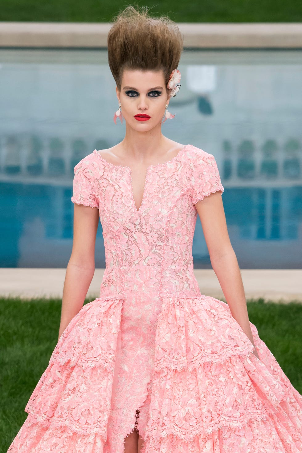 Clothing, Dress, Pink, Fashion model, Fashion, Shoulder, Gown, Haute couture, A-line, Cocktail dress, 