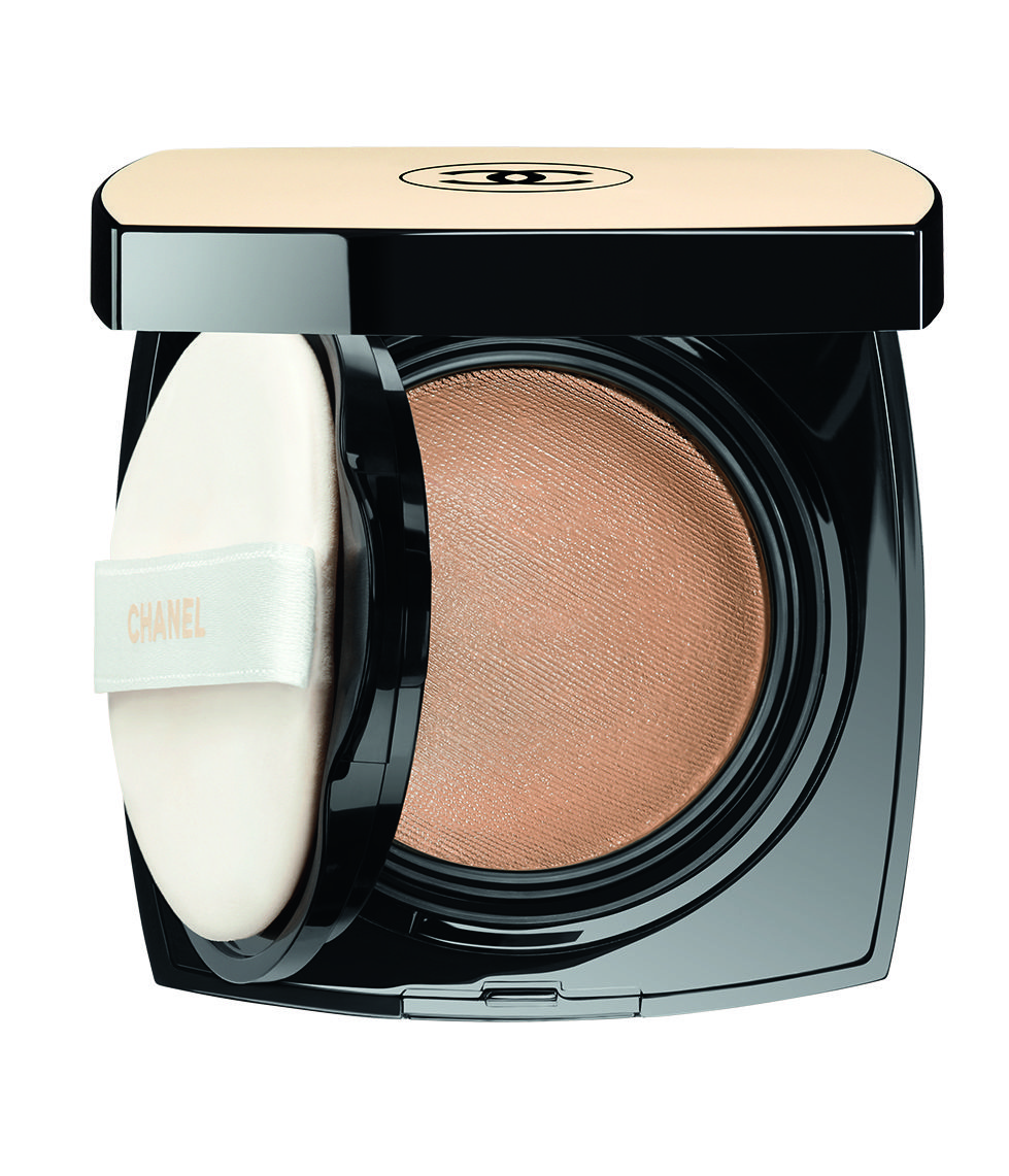 Chanel Les Beiges Healthy Glow Gel Touch Cushion Foundation Review