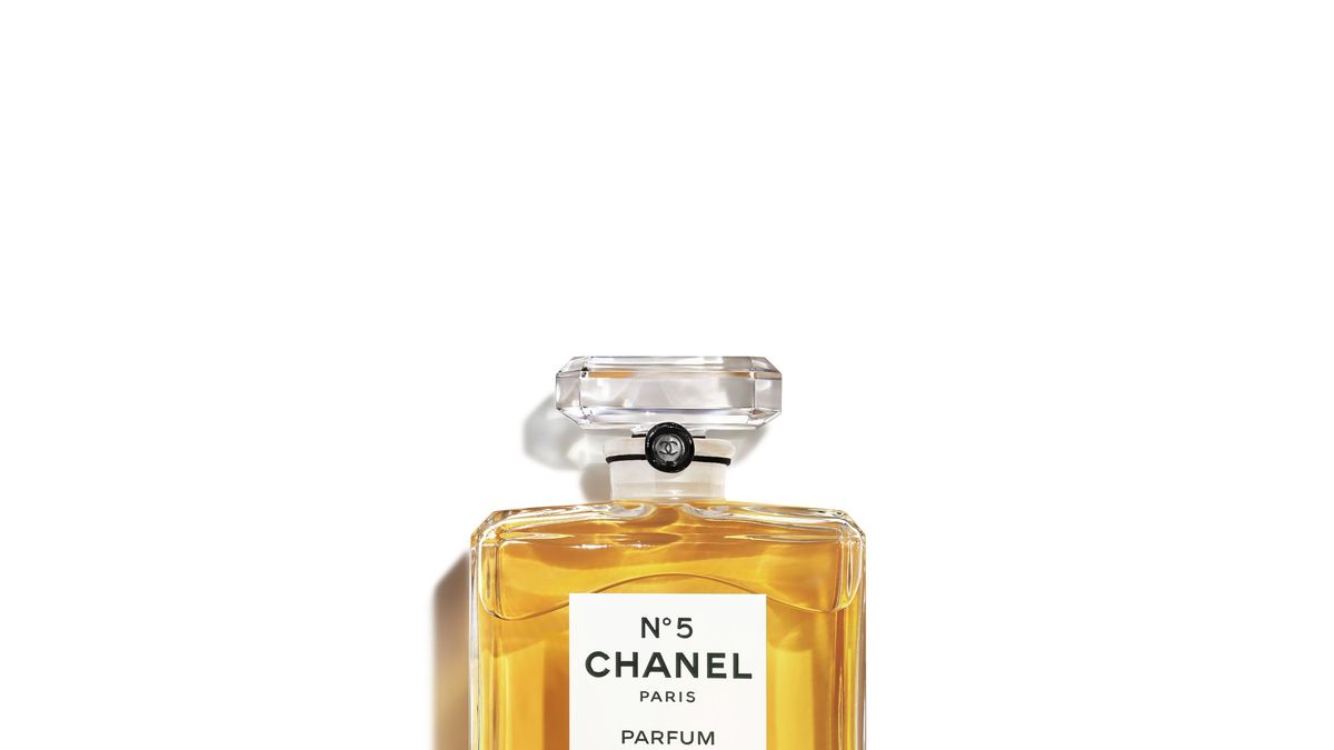 Chanel No 5 Perfume Stock Photo - Download Image Now - Perfume