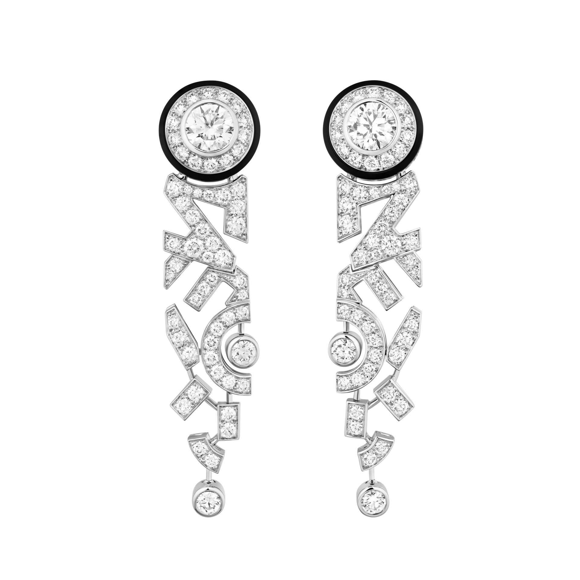 chanel-print-earrings-packshot