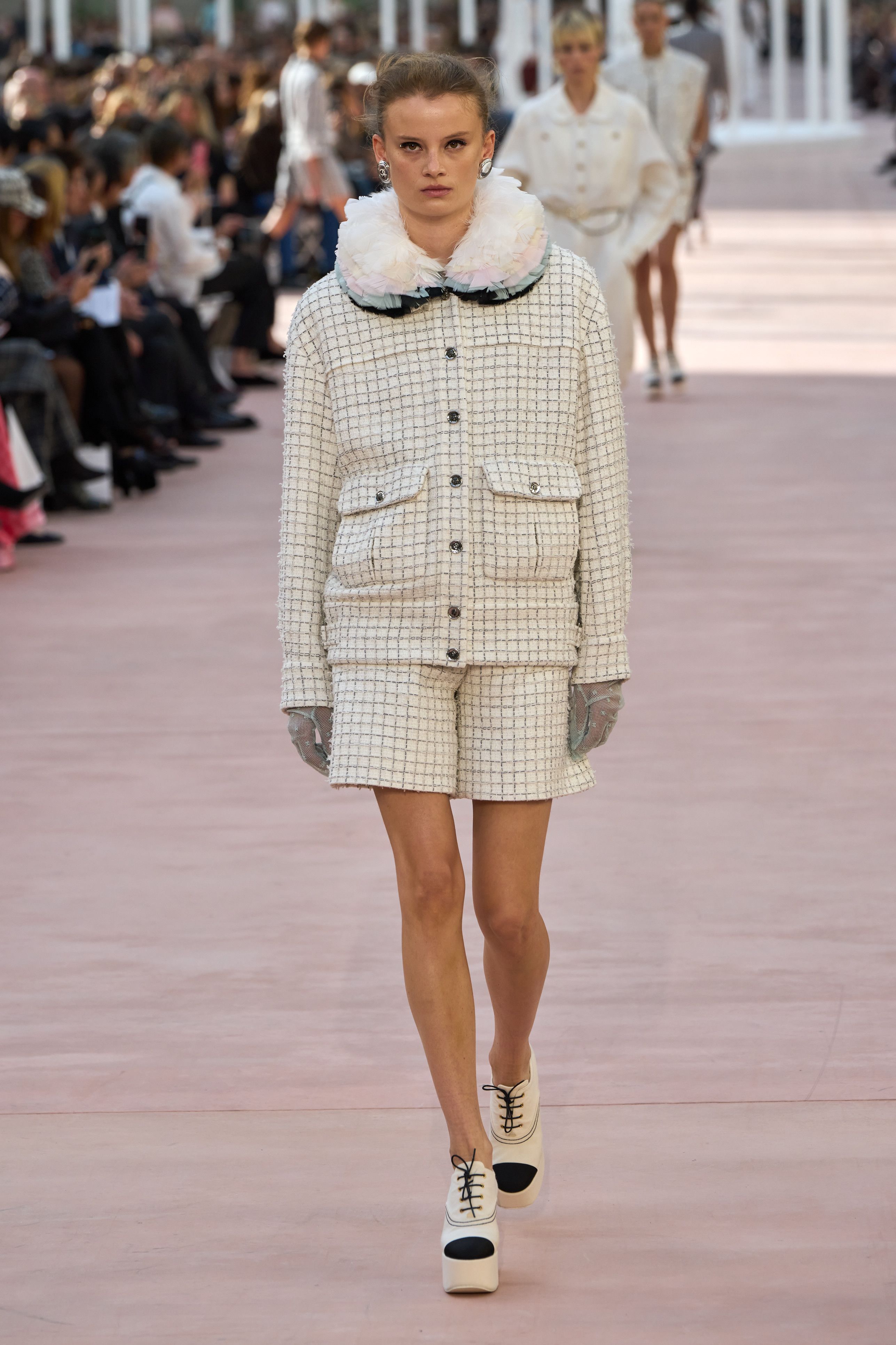 シャネル (CHANEL) ショー写真集 CATWALK Chanel spring/summer 2025