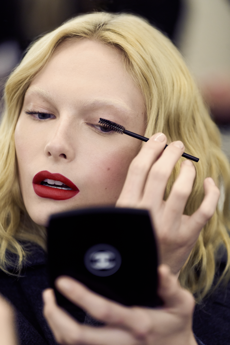 Chanel Haute Couture Spring Summer 2025 Red Lipstick Details