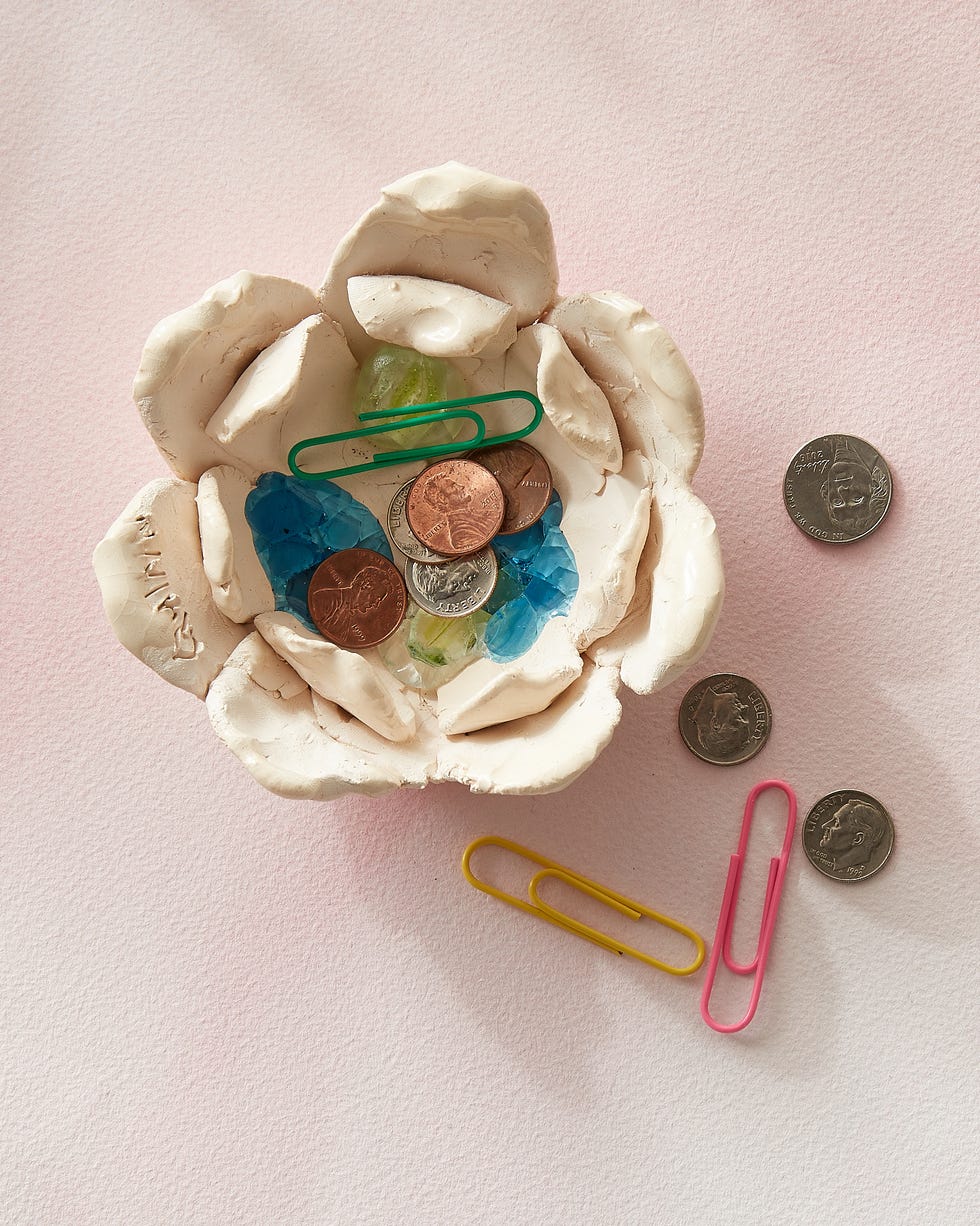 50 Easy Crafts for Kids - DIY Kids' Art Project Ideas