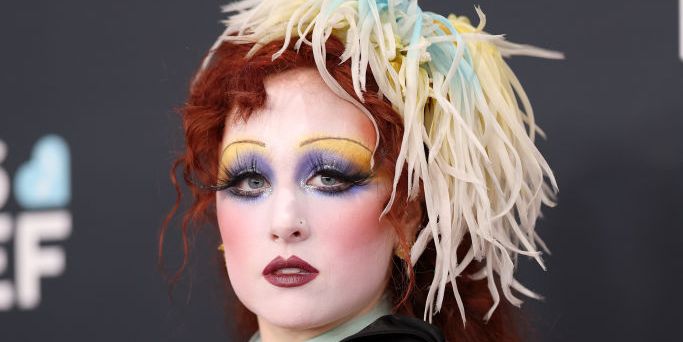 The 7 Best Hair and Makeup Looks at the 2025 Grammys