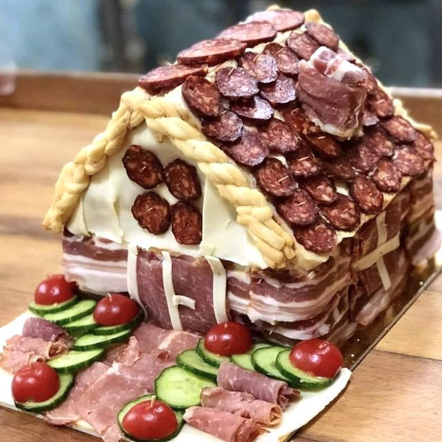 holiday charcuterie chalet gingerbread house