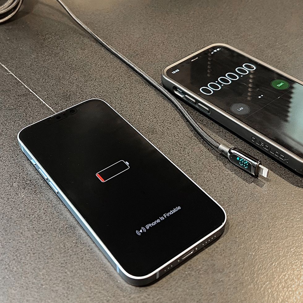 timing how long it takes to charge an iphone on zero battery