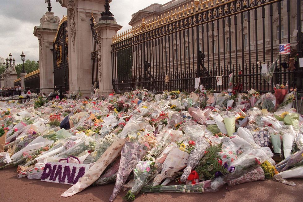 london, united kingdom   september 01  tributes for diana, princess of wales outside buckingham palace  photo by tim graham photo library via getty images