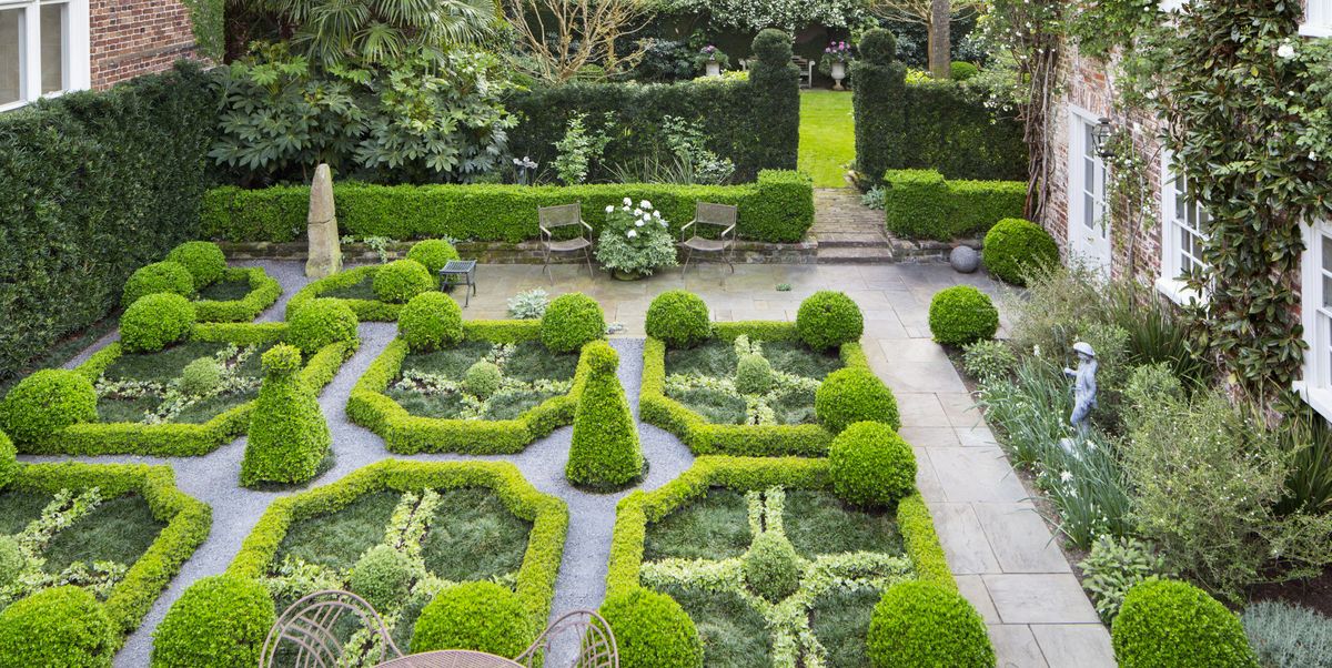 This Charming Charleston Garden Is Pure Parterre Perfection