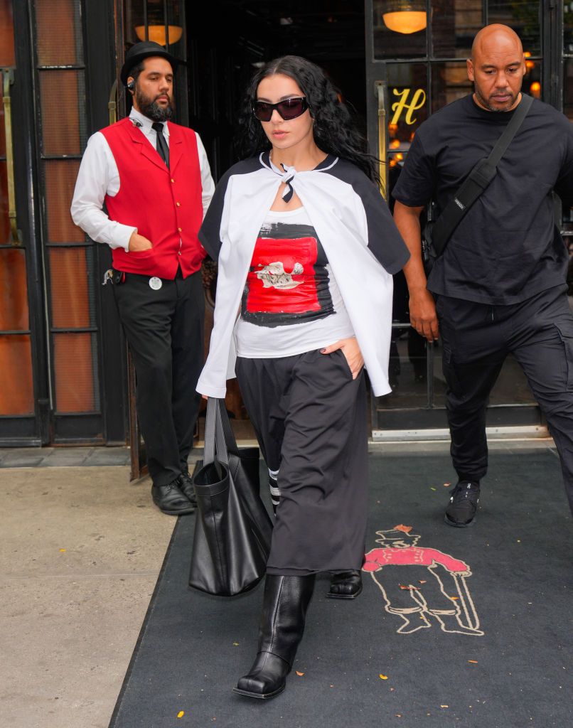 charli xcx チャーリーxcx BRAT トートバッグ　コーチェラ brat Charli XCX Tote Bag — Love Her Work