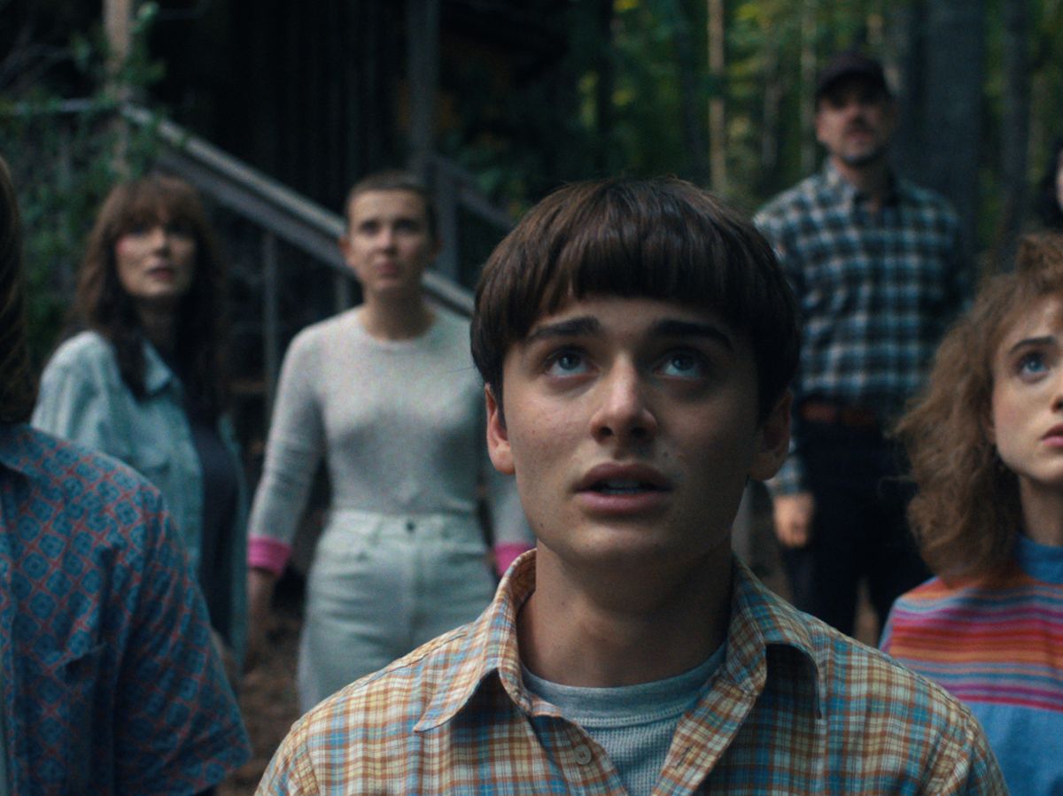 Stranger Things 3: Noah Schnapp on Will Byers Being Gay