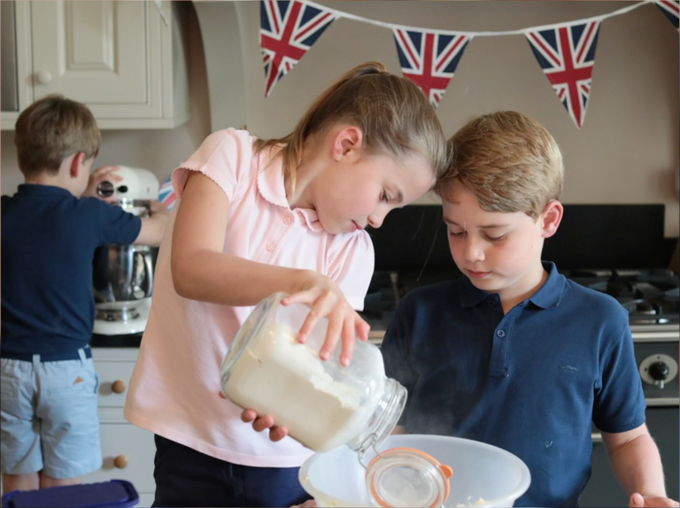 the cambridge kids bake cupcakes for a platinum jubilee party