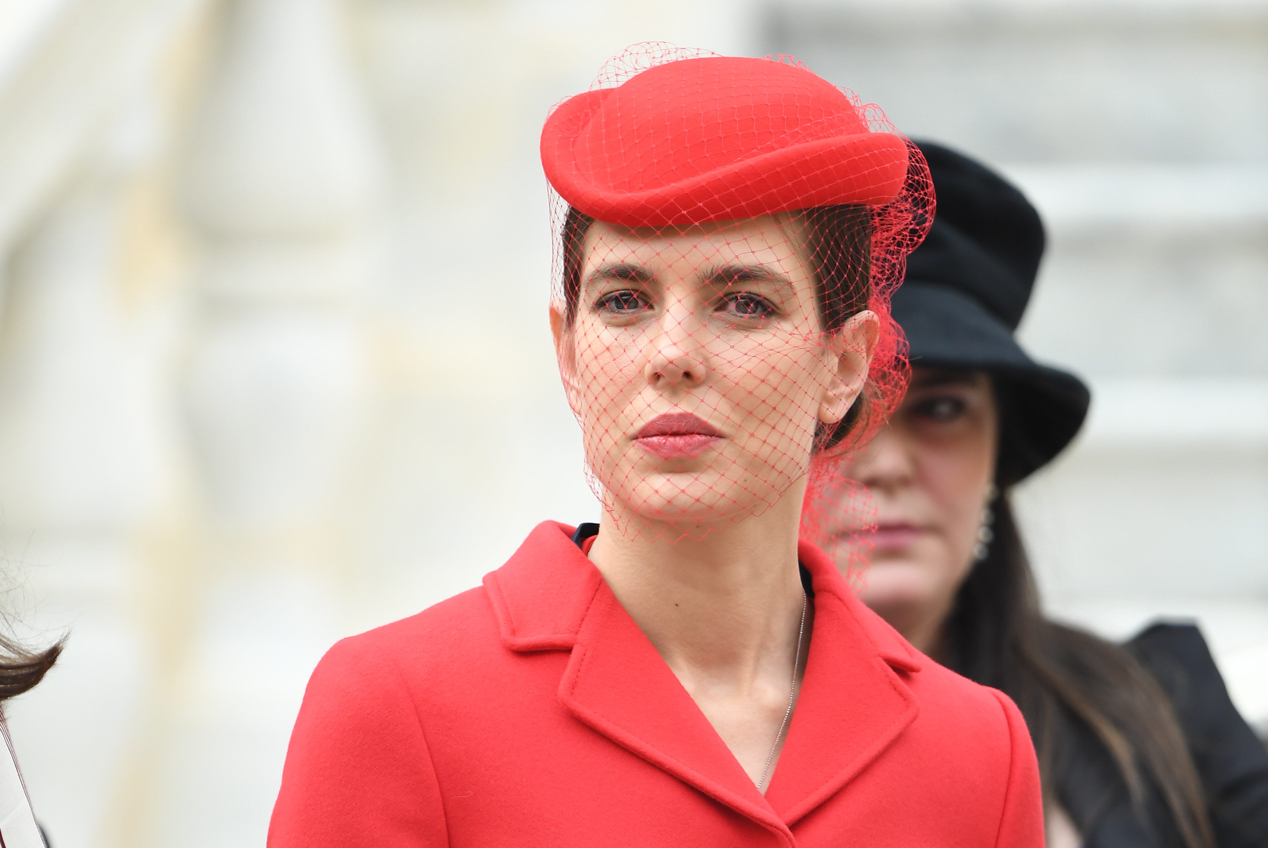 グレース・ケリー譲りの美貌！ 知性派美人シャルロット・カシラギのビューティ遍歴｜ハーパーズ バザー（Harper's BAZAAR）公式