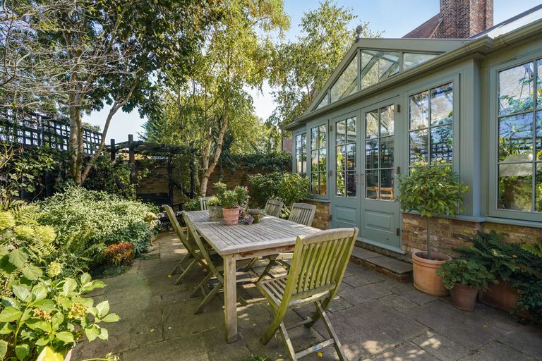 This Beautiful 17th Century Cottage in Surrey Needs New Owners