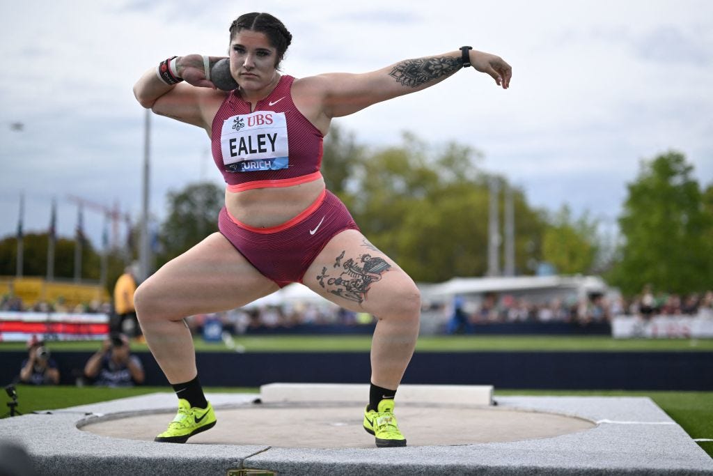 la estadounidense chase ealey, candidata a ser mejor atleta mundial femenina del año 2022, en la final de la diamond league