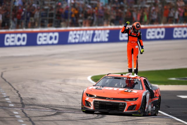 Chase Elliott Ends NASCAR Cup Winless Streak In Double Overtime At Texas