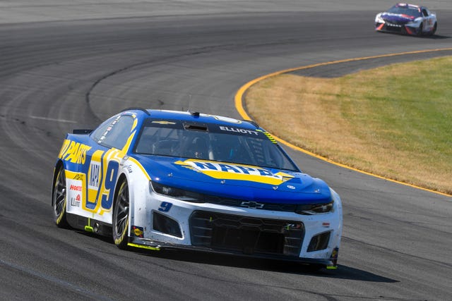 Chase Elliott Declared NASCAR Cup Winner After Denny Hamlin, Kyle Busch ...