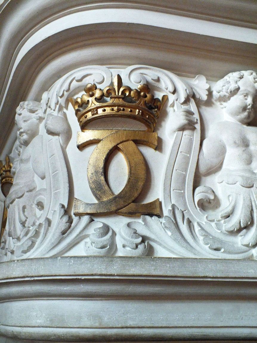 il logo chanel ispirato da quello di un castello