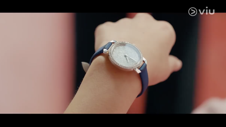 Watch, Skin, Wrist, Ring, Fashion accessory, Hand, Finger, Jewellery, Close-up, Photography, 