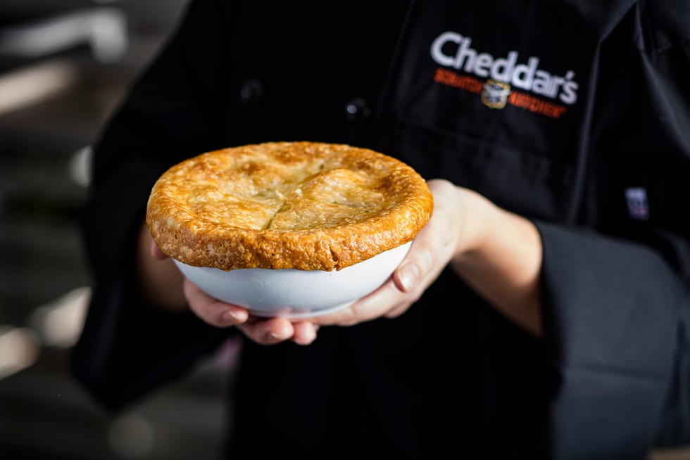 Dish, Food, Cuisine, Pot pie, Mince pie, Ingredient, Baked goods, Dessert, Pie, Quiche, 