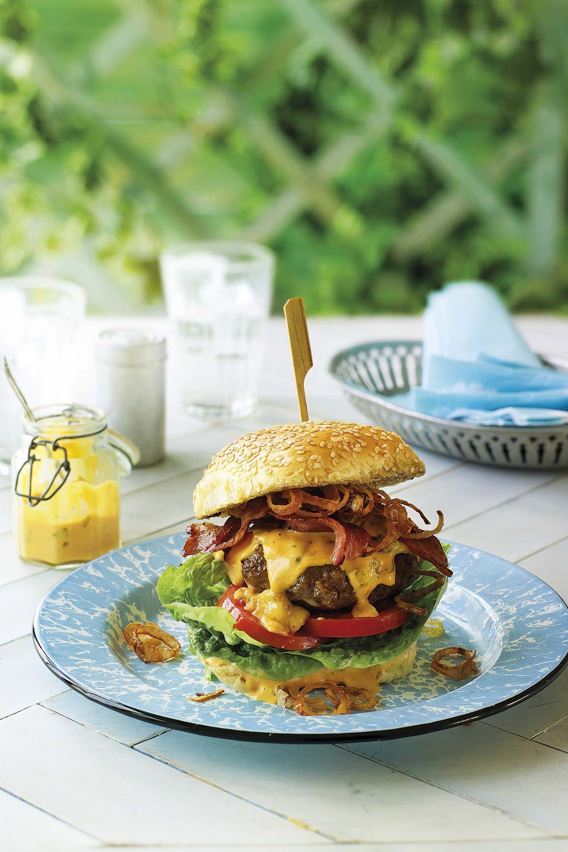 Cheeseburger casera: hamburguesa con queso cheeseburger casera hamburguesa con queso