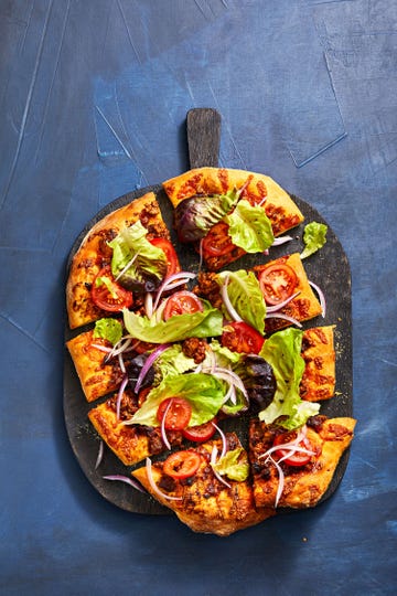 cheeseburger pizza