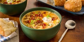 the pioneer woman's cheeseburger soup recipe