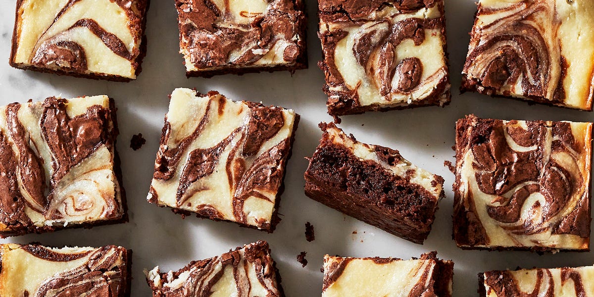 Cheesecake-Swirled Ghirardelli Brownies Might Just Be The Most Delicious Dessert Ever