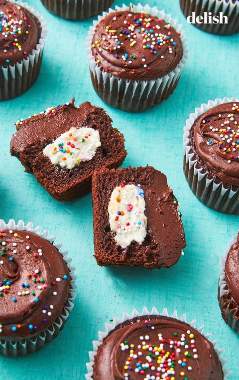 cheesecake stuffed cupcakes cheesecake stuffed cupcakes