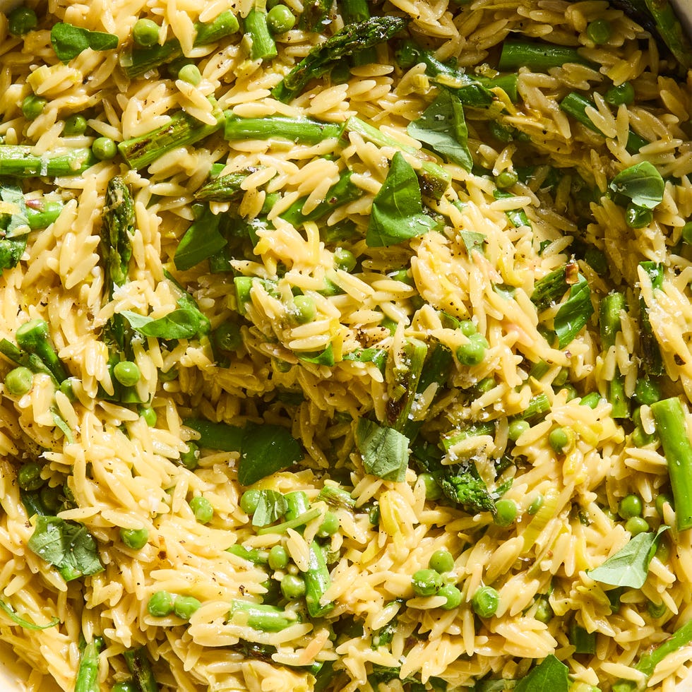 creamy orzo with asparagus