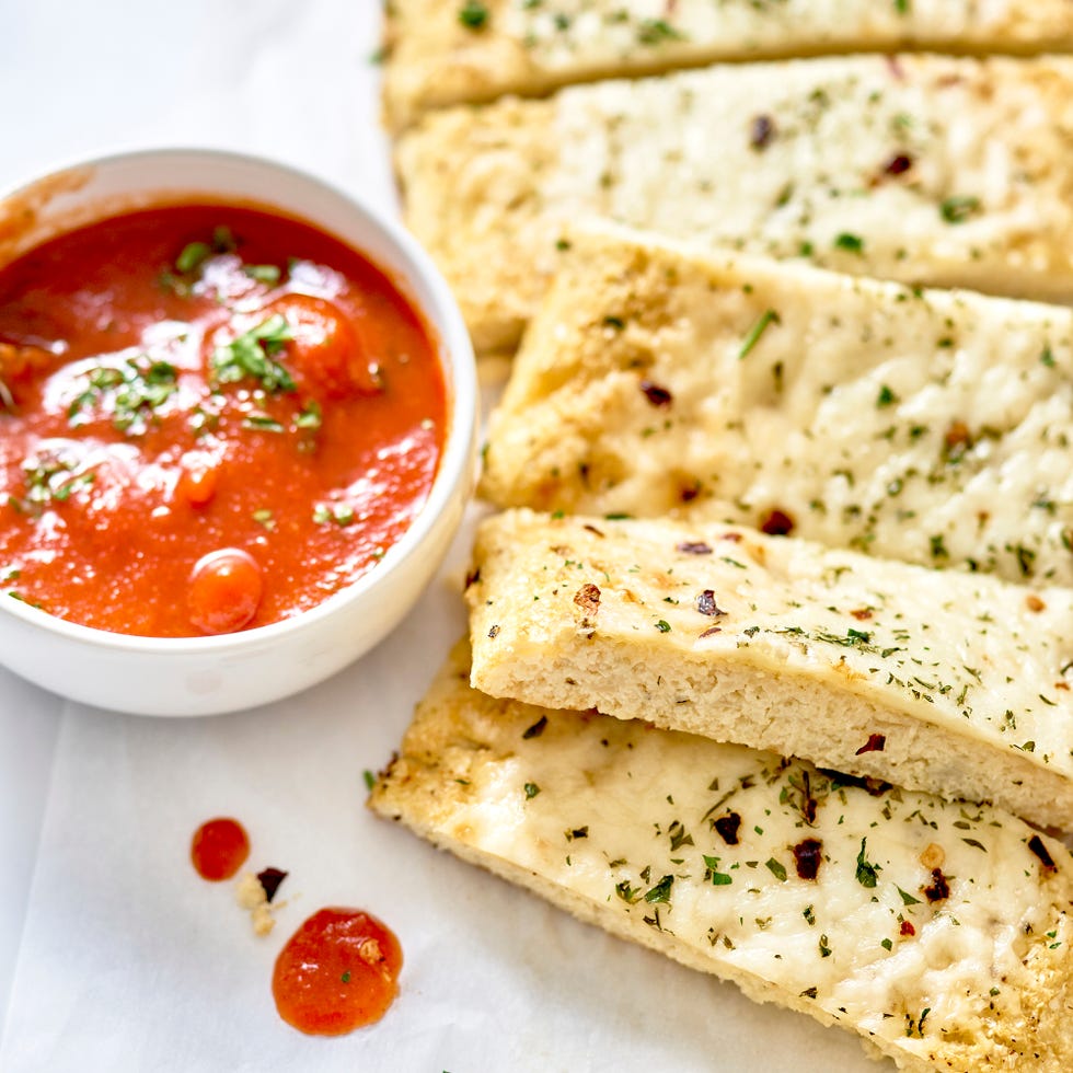 low carb cheesy bread made out of cauliflower