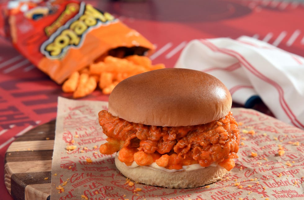 Dish, Food, Cuisine, Ingredient, Sloppy joe, Fast food, Junk food, Slider, Hamburger, Finger food, 