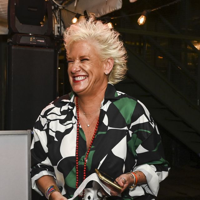 food network new york city wine & food festival presented by capital one aperitivo presented by mohegan sun hosted by anne burrell