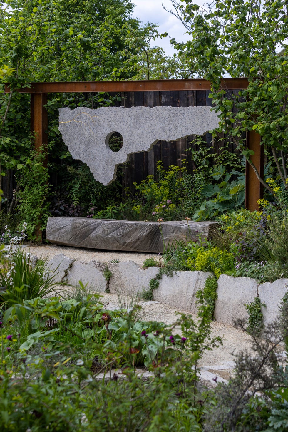 chelsea flower show 2023 gardening garden design samaritans listening