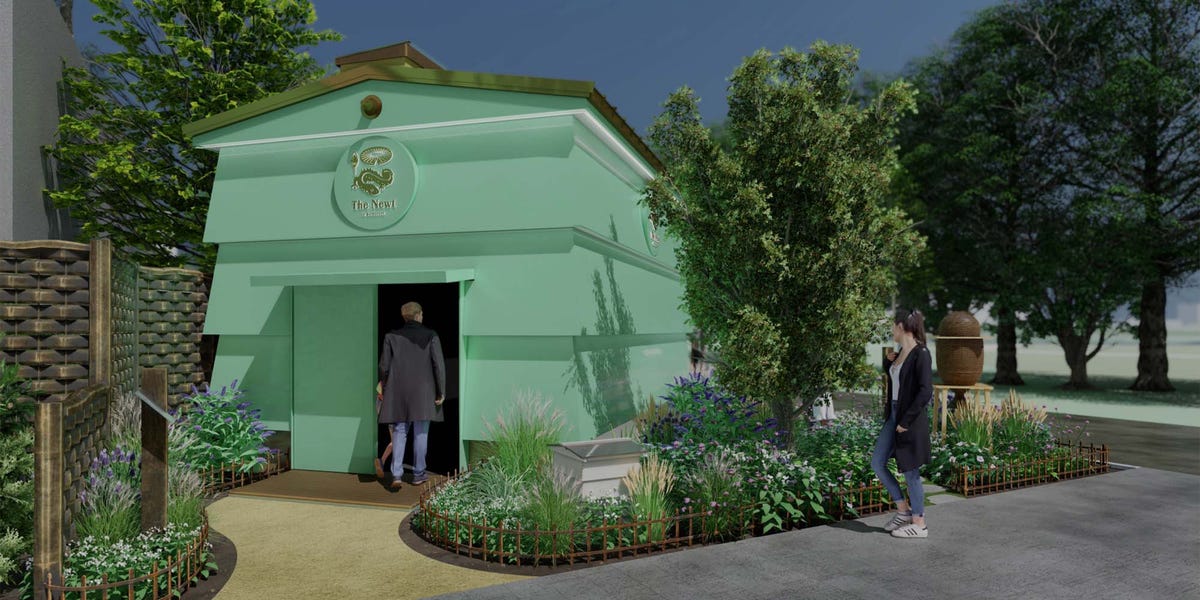 chelsea flower show beehive installation