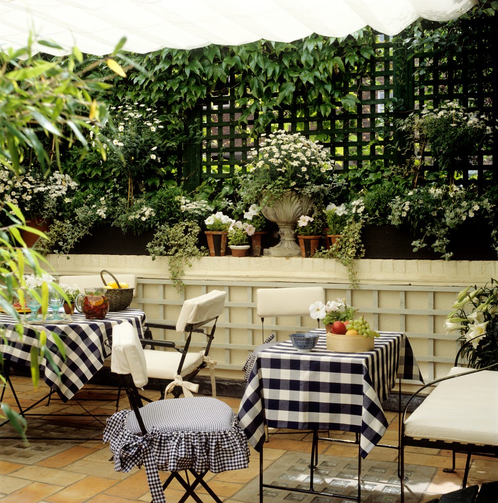 chelsea home in classic english country style