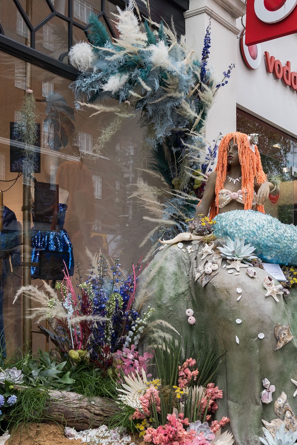 Full Grown with Louis Vuitton for Chelsea in Bloom! - Full