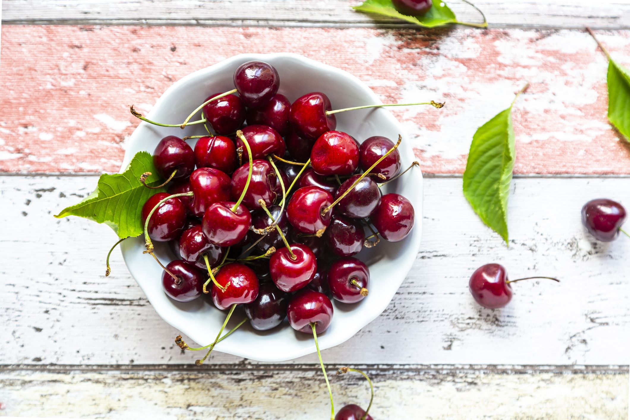 7 Amazing Benefits of Cherries and Nutritional Value