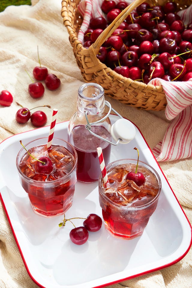 Cherry Syrup and Rum Soda Recipe