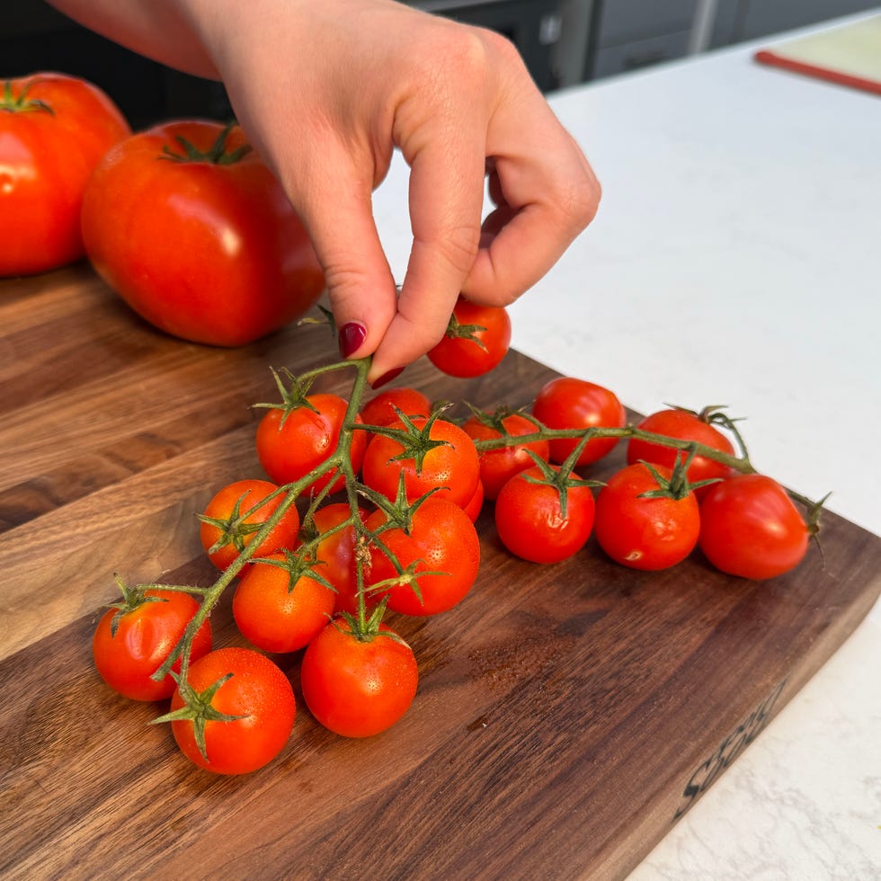 types of tomatoes