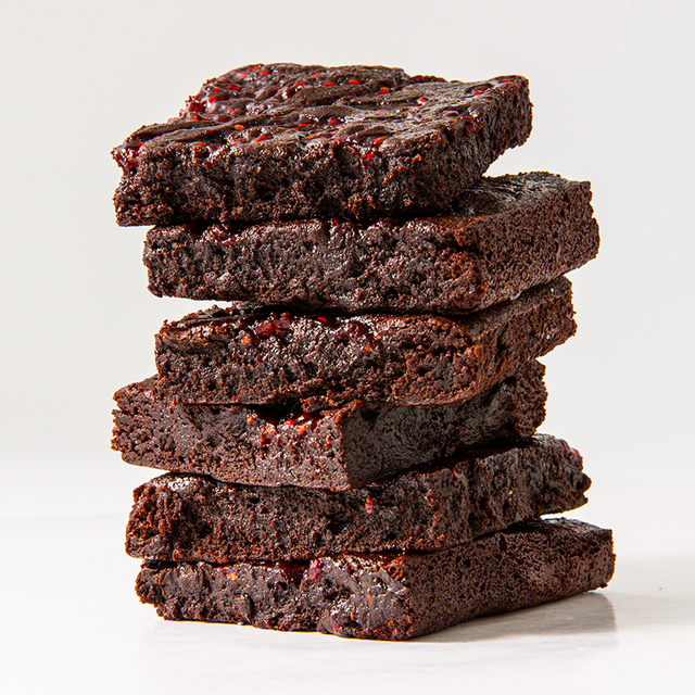 Chocolate brownie, Food, Snack, Chocolate, Cuisine, Dish, Baked goods, Dessert, Cookie, Ingredient, 