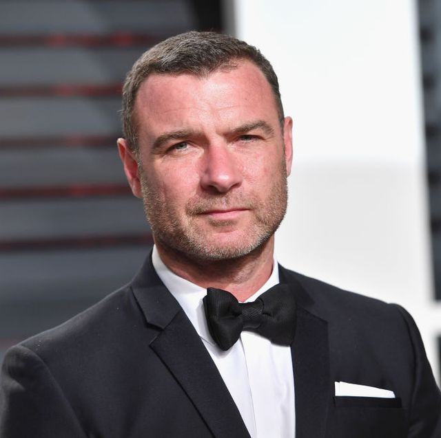 beverly hills, ca   february 26  actor liev schreiber attends the 2017 vanity fair oscar party hosted by graydon carter at wallis annenberg center for the performing arts on february 26, 2017 in beverly hills, california  photo by pascal le segretaingetty images