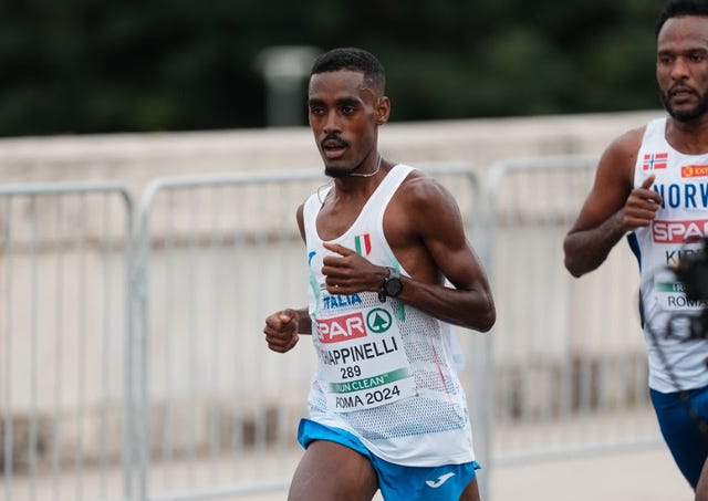 athletes competing in a running event
