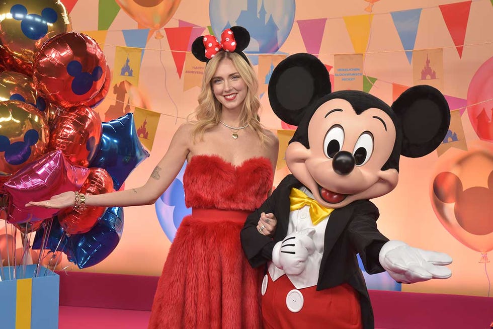 Fran Rivera, Nuria Roca, Chiara Ferragni y Zara Larson celebran 90 aniversario de Mickey Mouse