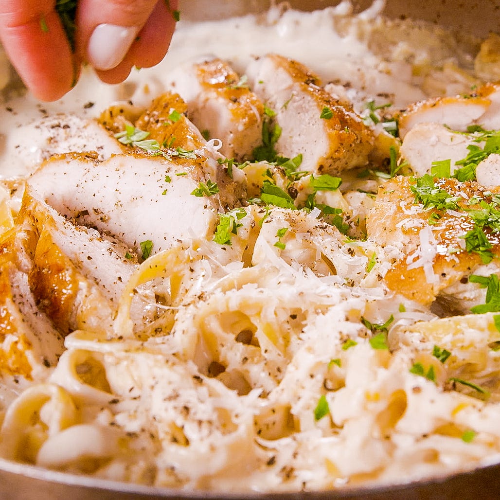 Best Chicken Alfredo Recipe - How To Make Chicken Alfredo
