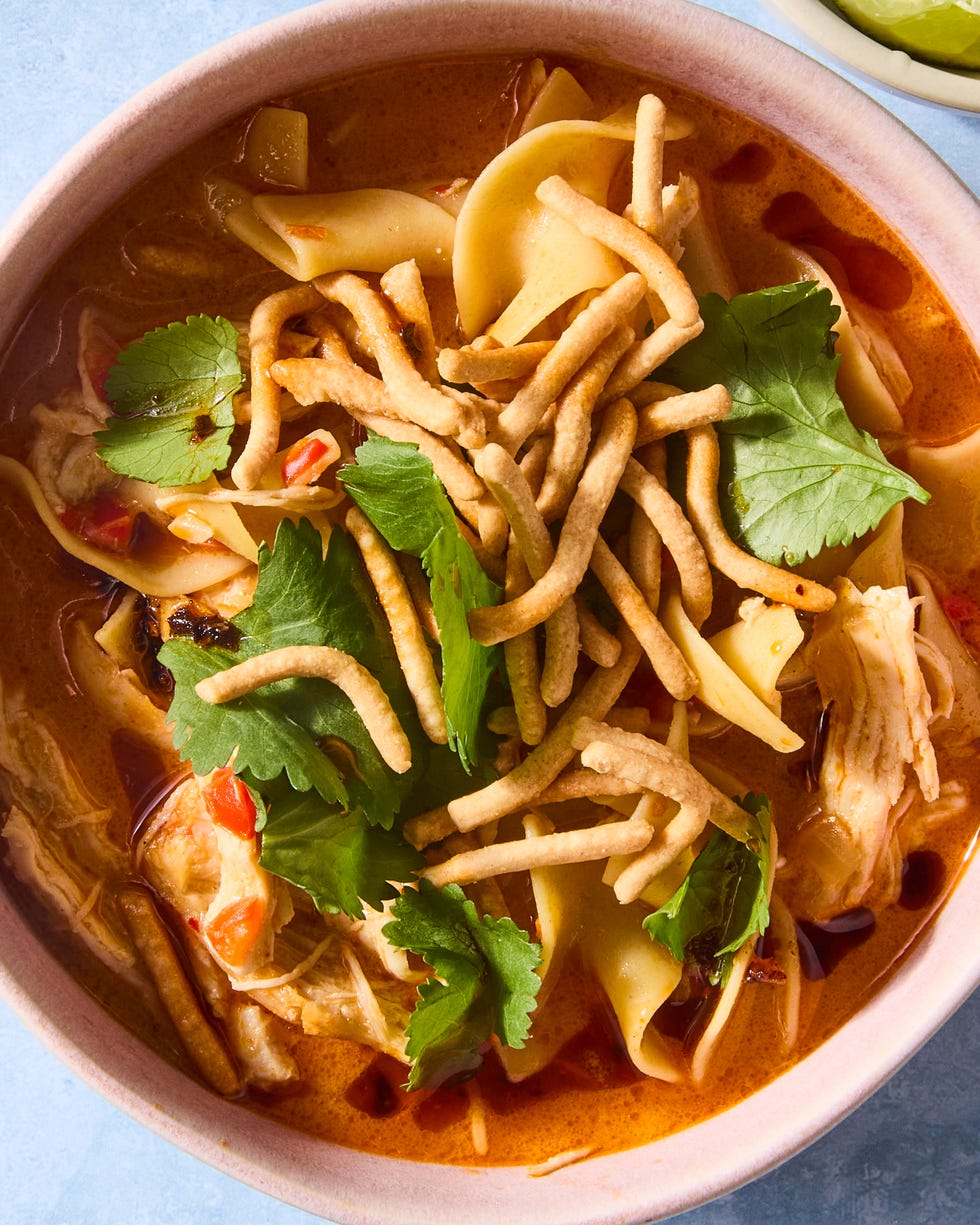 noodle soup with chicken and curry paste