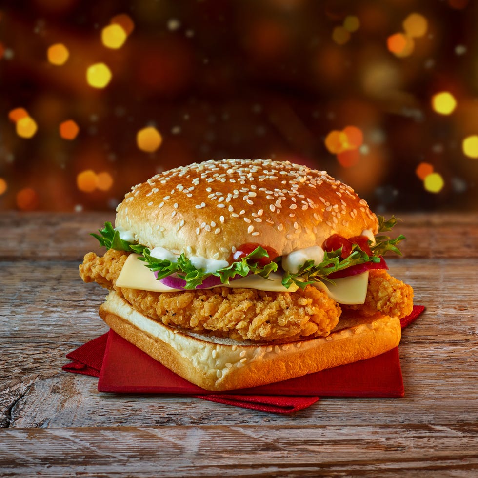 Food, Hamburger, Dish, Junk food, Fast food, Veggie burger, Cuisine, Original chicken sandwich, Cheeseburger, Bun, 