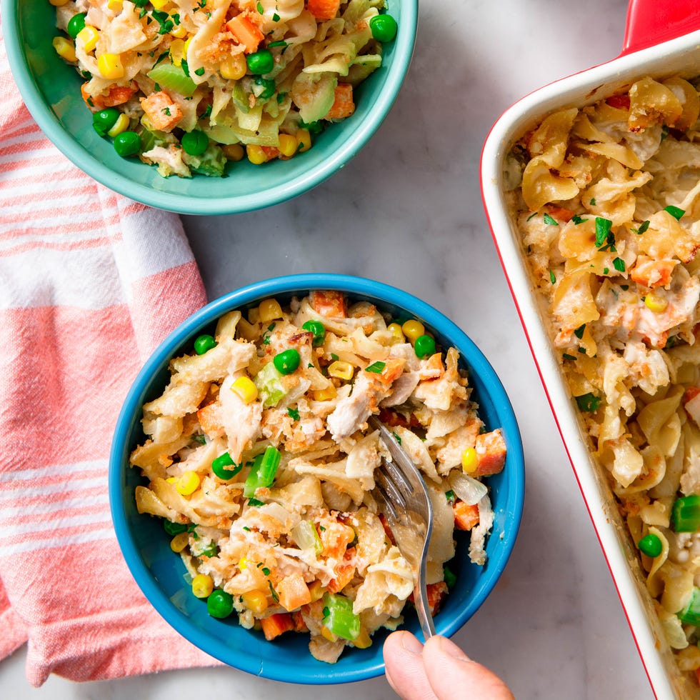 chicken pot pie noodle bake