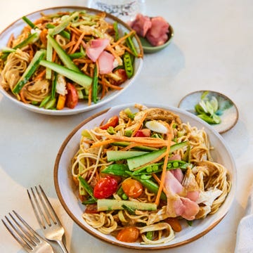 chicken ramen salad