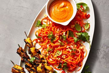 chicken satay with spiralized carrot salad